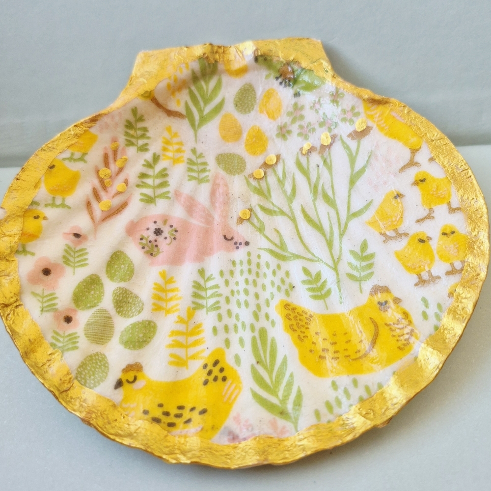 Farm House Easter Decoupage Seashell Chickens Bunnies Flowers Eggs Gold Accents - Picture 1 of 6